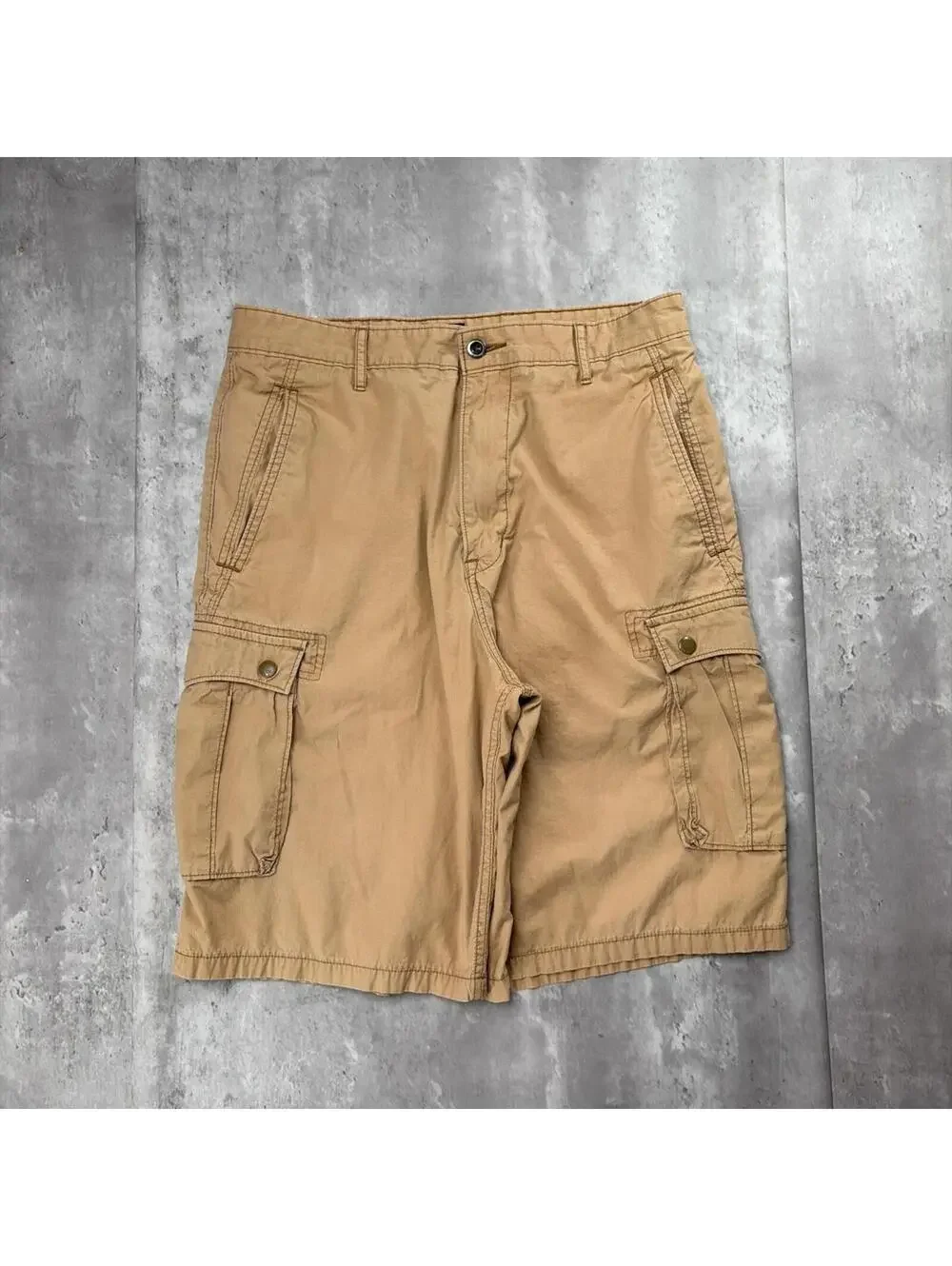 Levi's Tan Cargo Shorts